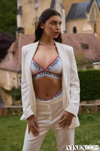 vixen 26.08.30 anna bella beautiful brunette fucks her butler